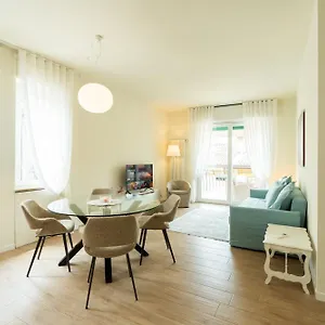 Domus - Ampia Residenza Filippini A Pochi Passi Dall'arena Appartement Verona